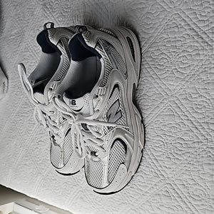 New Balance 530